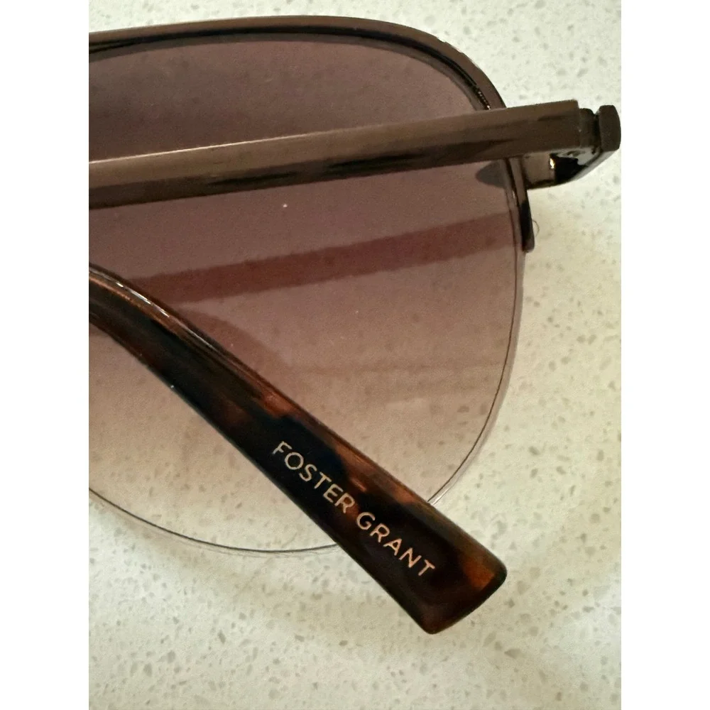 Foster Grant Brown Aviator Sunglasses Semi Rimless Gradient Lens Tortoise Tips